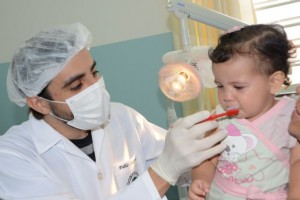 bebe dentista 2